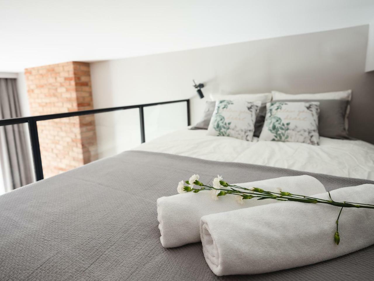 Loft Apartment Cracow Old Town 3Min Main Sq คราคูฟ ภายนอก รูปภาพ