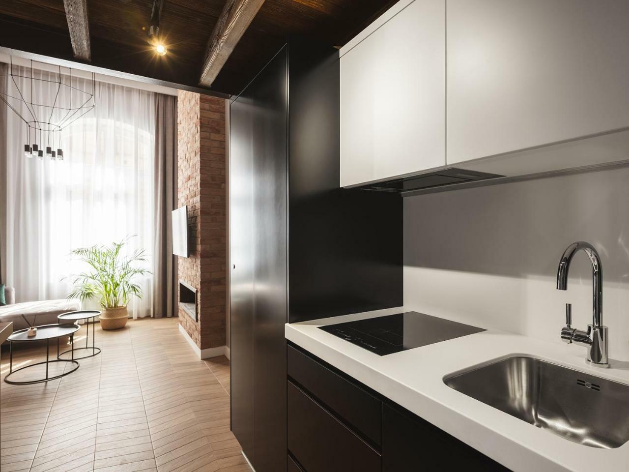 Loft Apartment Cracow Old Town 3Min Main Sq คราคูฟ ภายนอก รูปภาพ